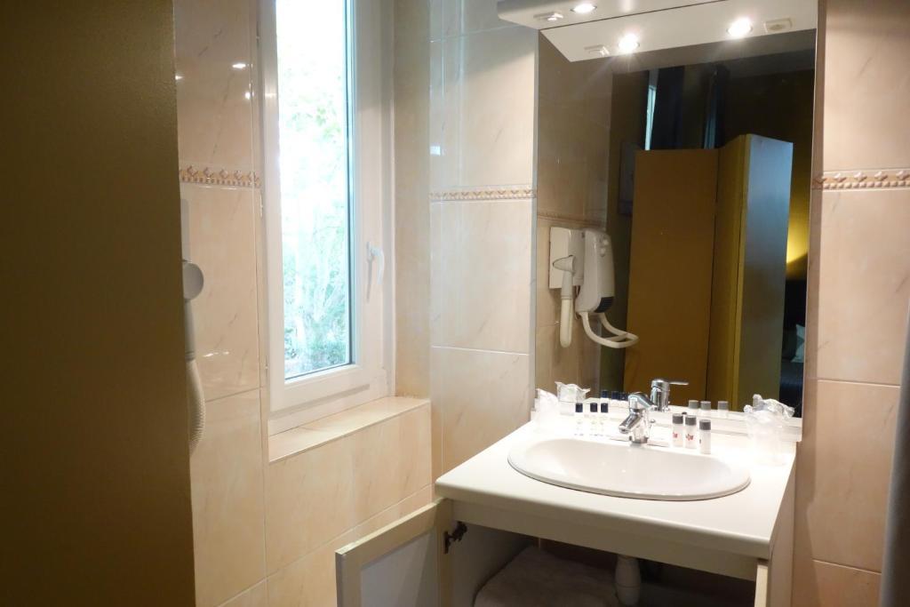 Auberge Bourrelly กาบริแยส ภายนอก รูปภาพ